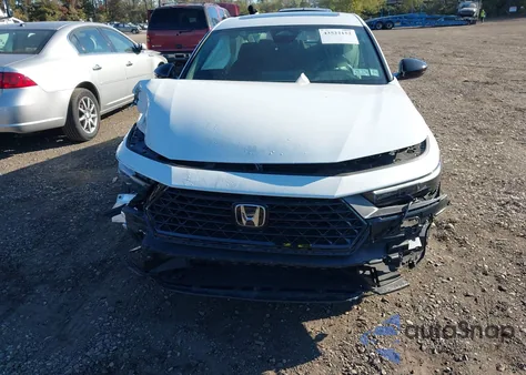 2025 Honda Accord Hybrid Sport z USA, uszkodzony, nr VIN 1HGCY2F52SA004246